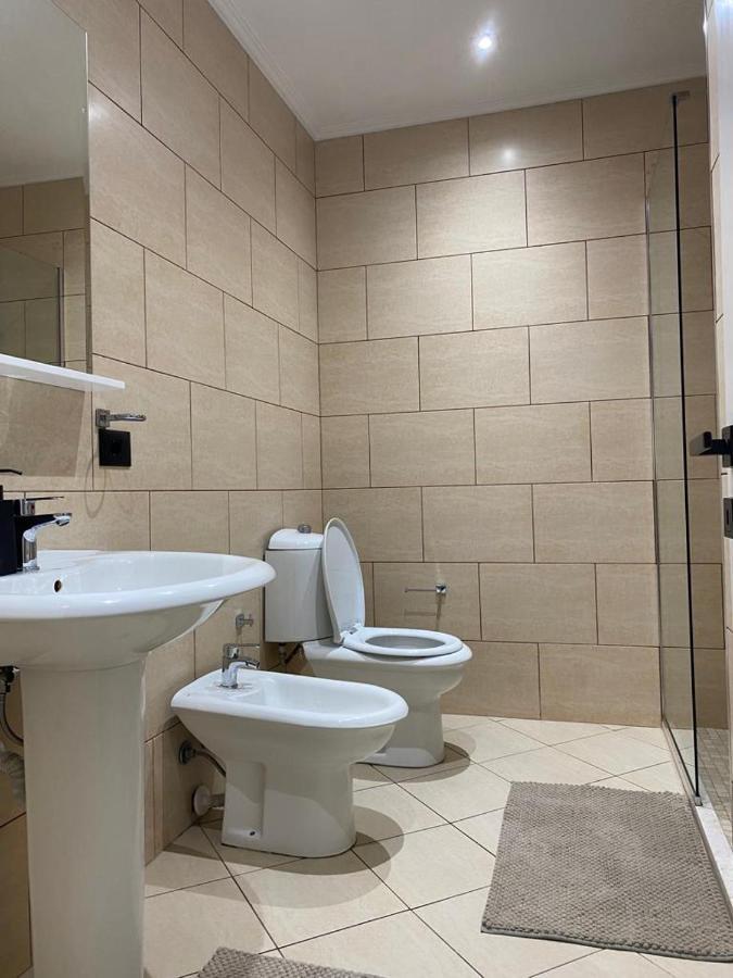 Laureta Central Apartment 地拉那 外观 照片