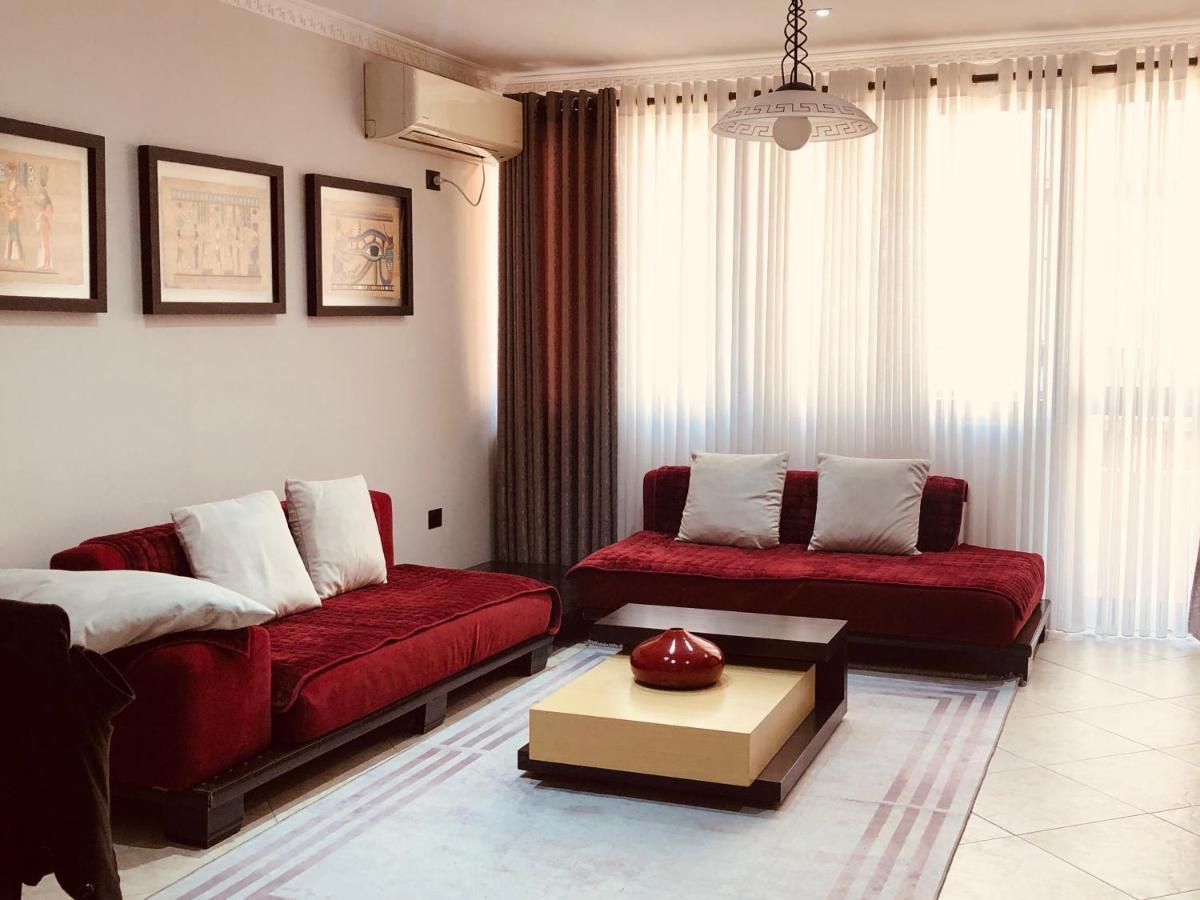 Laureta Central Apartment 地拉那 外观 照片